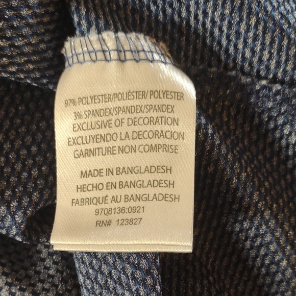 Two Men's Casual Button Down Shirts in Blue and Tan with Soft Texture Size M - Picture 9 of 11